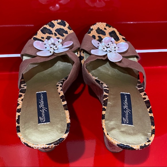 Beverly Feldman Platform Sandals w Pearl Flowers & Cork Wedge Heel EUC Size 8 - Picture 11 of 16